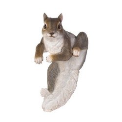 Climbing "chip" Squirrel Decor